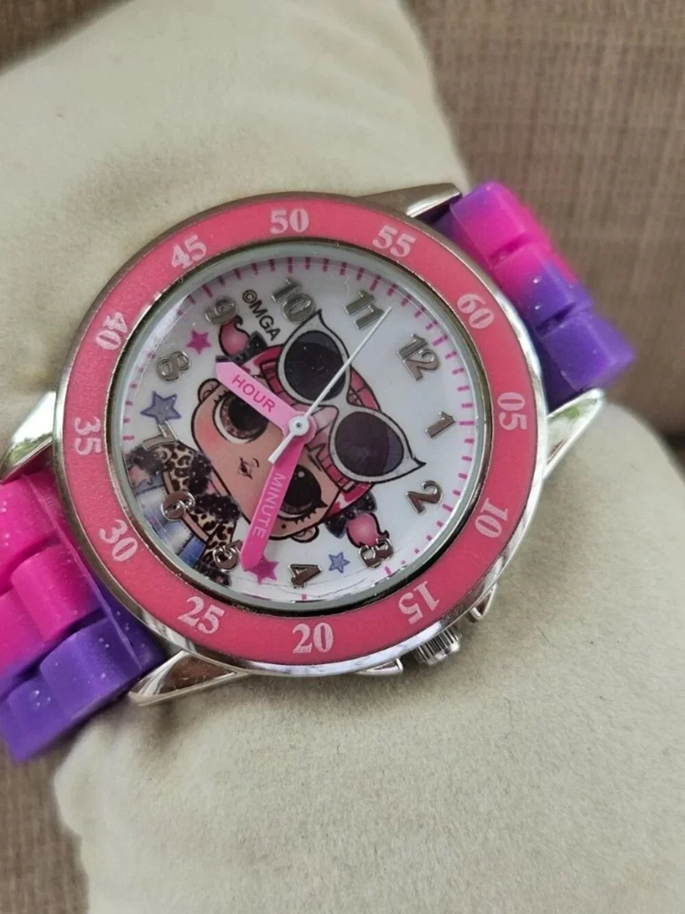 LOL Surprise Girl Wristwatch Purple/Pink Tone Rubber Strap Analog Quartz Watch